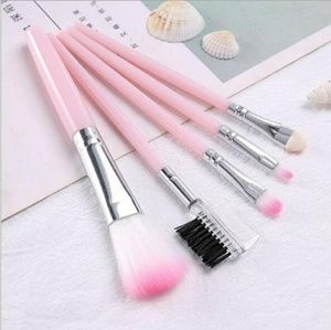 *Kid's 5 pc makeup brush set